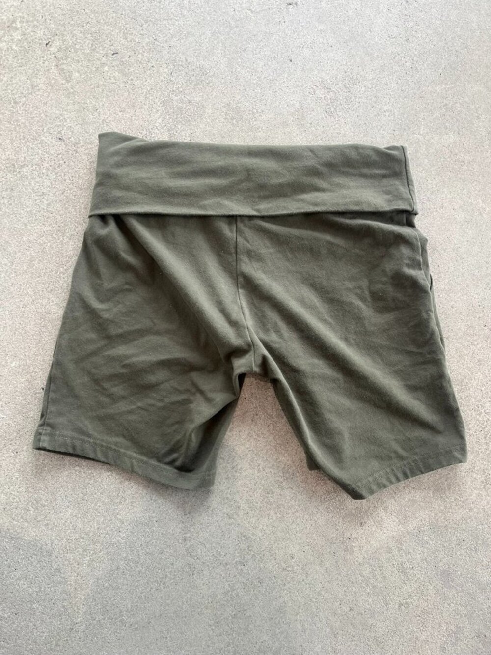 Aerie Offline Biker Shorts Size M Olive Green High Rise Pockets Athleisure - Picture 5 of 5